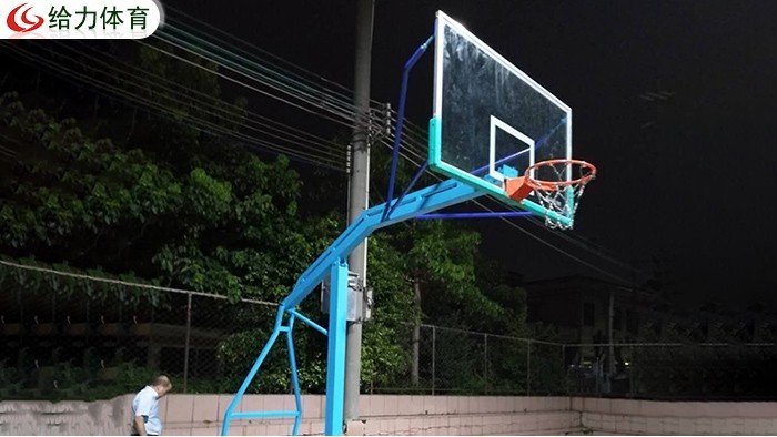 學(xué)校籃球架