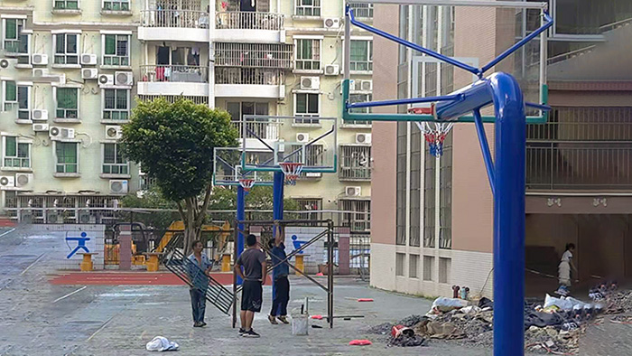 固定籃球架與移動籃球架的秘密 做一個善于觀察的人