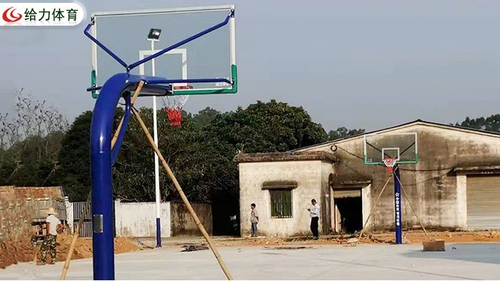 固定籃球架