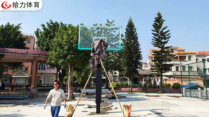 深圳籃球架廠家