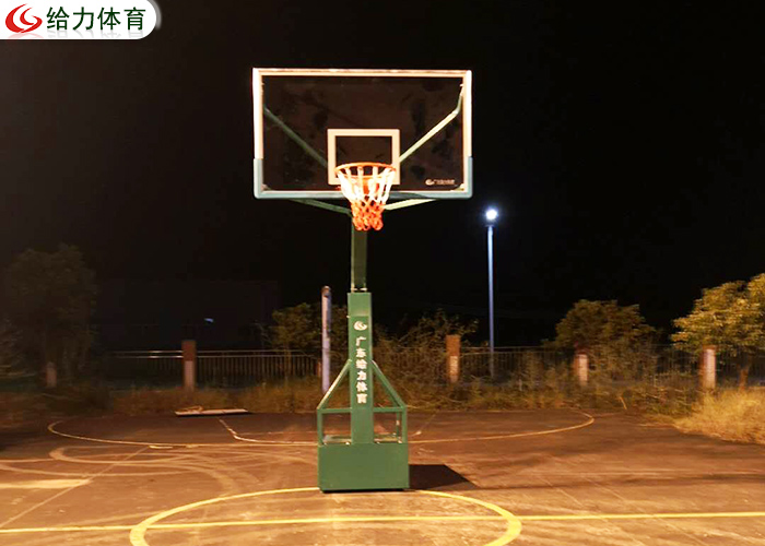 籃球架