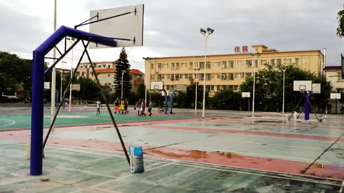籃球架廠家哪個(gè)好