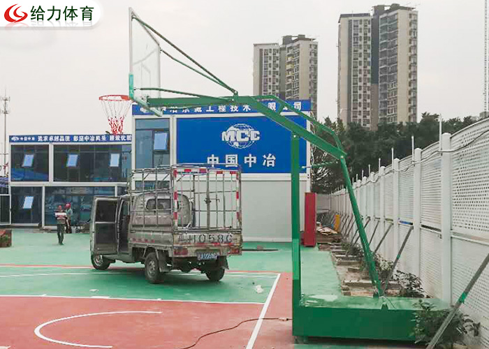 移動(dòng)籃球架